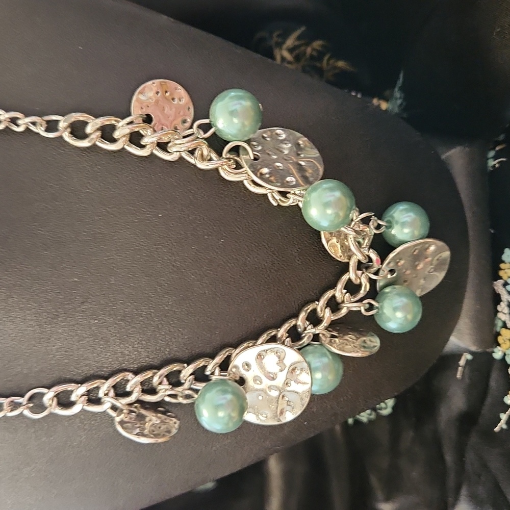 Paparazzi Silver & Green Pearl Necklace Set